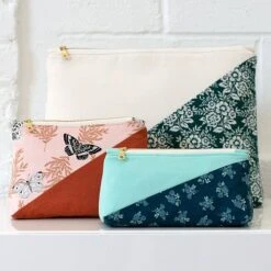 Bio Popeline Baumwollstoff Rosie Aus Der Serie Flora Von Cloud9 -STOFFBIOTOP Verkäufe Baumwollstoff Rosie aus der Serie Flora 1981 2