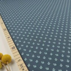 Bio Jersey Motiv Anchors Dark Von Stoffonkel In Dunkelblau Mit Hellblauen Ankern
