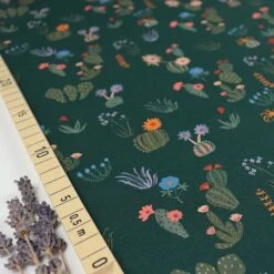 Bio Popeline Baumwollstoff Prickly Florals Aus Der Serie Arid Wilderness Von Cloud9