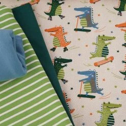 Bio Jersey Motiv Crocs On Wheels Von Stoffonkel In Macadamia -STOFFBIOTOP Verkäufe Crocs on wheels von Stoffonkel in 1117 3