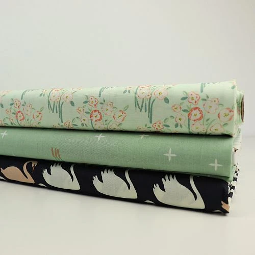 Bio Baumwollstoff Garden Grounds Budding Grün Von Art Gallery Fabrics 5 Bio Baumwollstoff Garden Grounds Budding Grün Von Art Gallery Fabrics – Bild 3