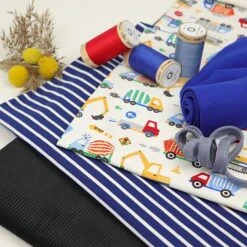 Bio Jersey Motiv Baustelle Weiß Von Stoffonkel -STOFFBIOTOP Verkäufe Motiv Baustelle weiss von Stoffonkel Bio 529 2