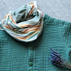 Bio Jersey Stoff Weiß Mit Streifen In Pastellgrün Und Ocker Als Ringeljersey -STOFFBIOTOP Verkäufe Streifen in pastellgruen und ocker als 1706 5